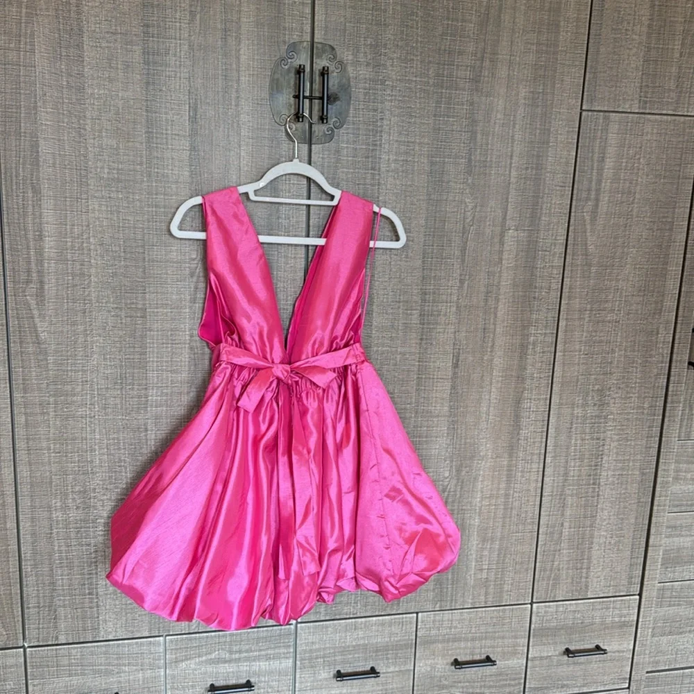 Mable Wrenley Bow‎ Detail Bubble Hem Mini Dress - Picture 13 of 17